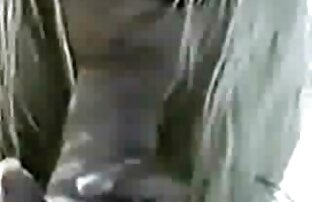XXX फूहड़ उसके हिंदी मूवी फिल्म सेक्सी मुंह और बिल्ली के साथ काम करता है