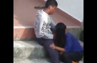 XXX जीभ के साथ हिंदी सेक्सी फुल मूवी एचडी में किशोर