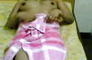 XXX यह आदमी सुंदर लड़की की मालिश सेक्सी मूवी हिंदी को संतुष्ट करता है